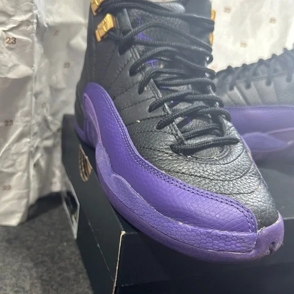 Jordan Boys 3.5Y Shoes Black and Purple - Picture 3 of 7